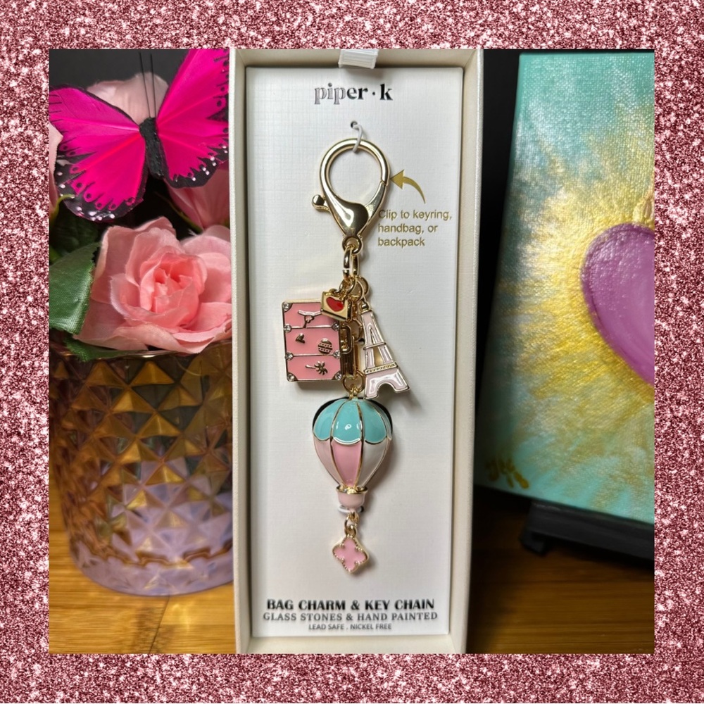 Piper K Paris Themed Bag Charm Keychain✨
